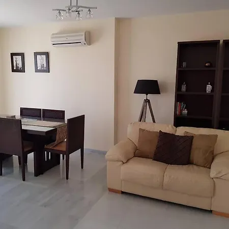 Holiday home Stunning 2-bed House In W. Pool, A/c, Garage *